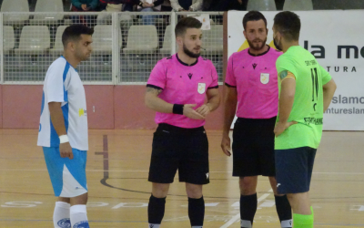 Dani Castro i Santi Sardà van exercir de capitans en l'últim derbi Club-Pia; tots dos han deixat els seus respectius equips | Arxiu